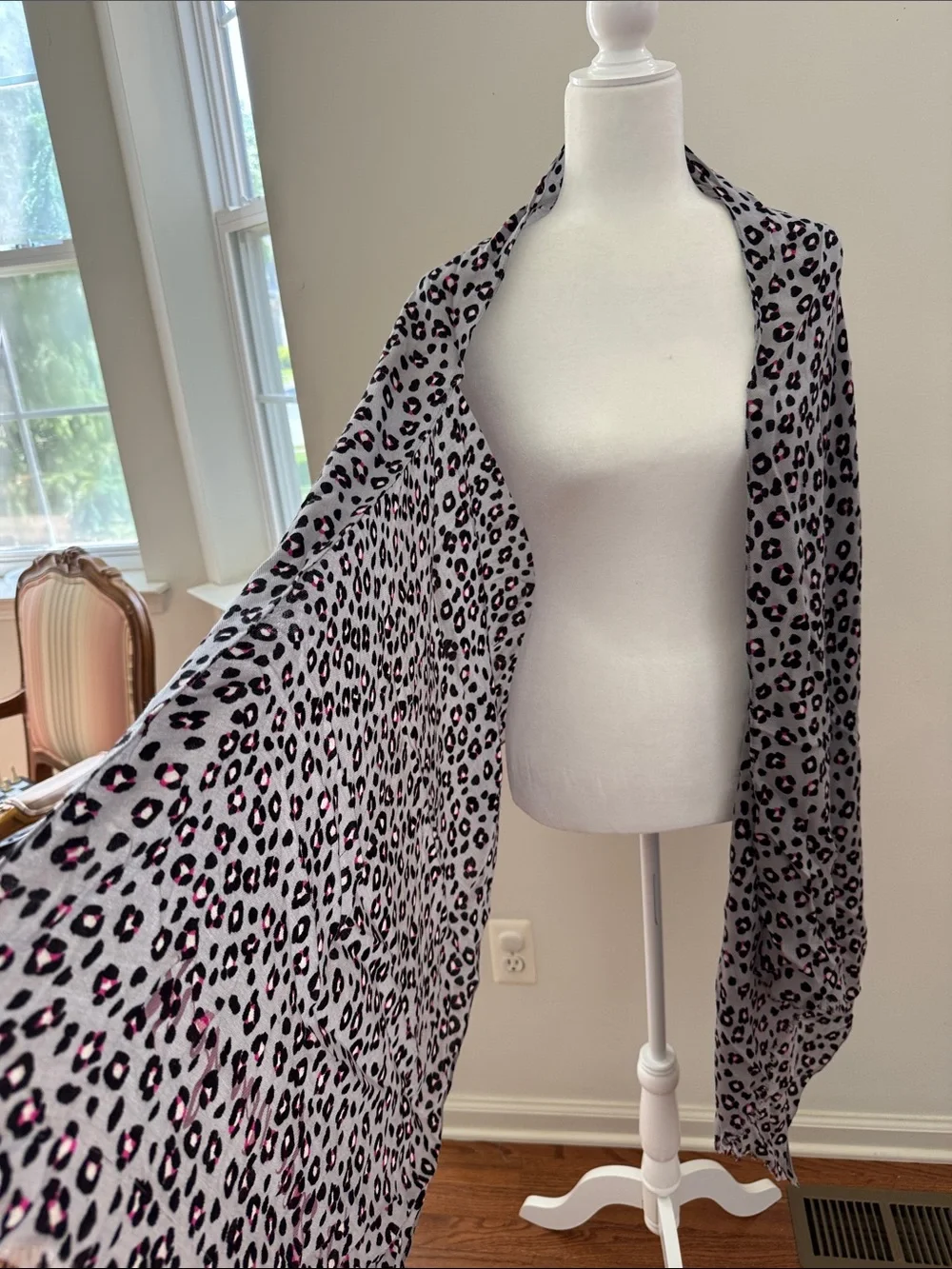 Women's Grey Leopard Print Scarf with Pink Spot Accents